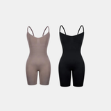 Imagem dupla do Body Elegance moldeador nas color preta y beige, con tirantes finas y moldeado cómodo para o corpo, proporcionando um visual elegante y discreto sob roupas.